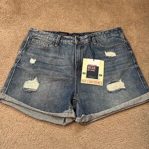 NWT Angel Kiss Jean Shorts